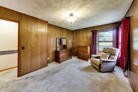 Bedroom - 3601 W Clover Ave, Mchenry, IL 60050 photo 7 of 7