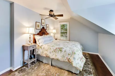 Bedroom - 314 S Wolf Rd, Des Plaines, IL 60016 photo 3 of 8