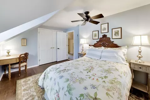 Bedroom - 314 S Wolf Rd, Des Plaines, IL 60016 photo 4 of 8