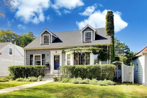 Exterior - 314 S Wolf Rd, Des Plaines, IL 60016 photo 2 of 15