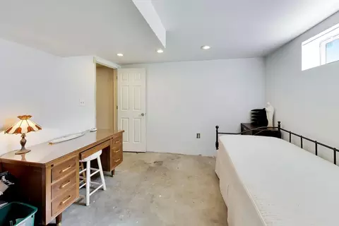 Bedroom - 314 S Wolf Rd, Des Plaines, IL 60016 photo 8 of 8