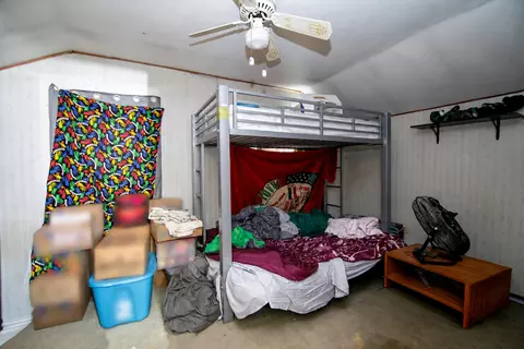 Bedroom - 413 W Superior St, Ottawa, IL 61350 photo 2 of 2