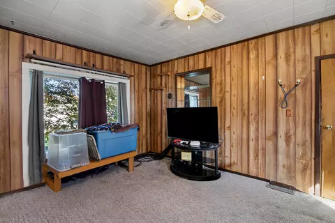 Living - 413 W Superior St, Ottawa, IL 61350 photo 2 of 2