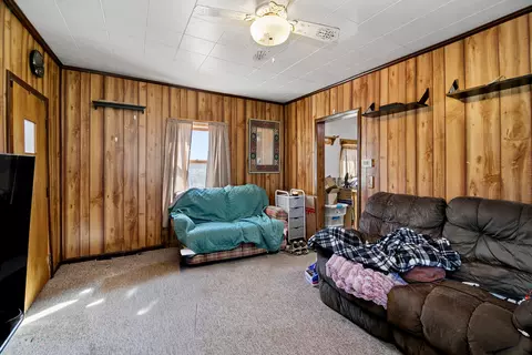 Living - 413 W Superior St, Ottawa, IL 61350 photo 1 of 2