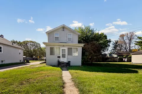 Exterior - 413 W Superior St, Ottawa, IL 61350 photo 2 of 4