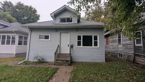 3337 7 12 Ave, Rock Island, IL 61201