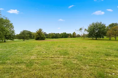 35152 S Hillview Dr, Wilmington, IL 60481