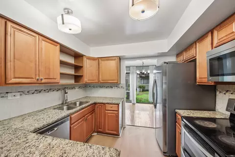 Kitchen - 105 W Dover Dr, Mount Prospect, IL 60056 photo 1 of 3