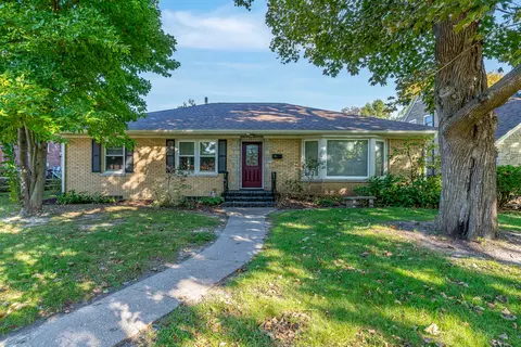 2840 E Pleasant St, Davenport, IA 52803