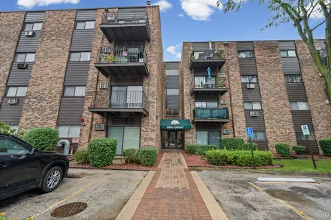 8894 Knight Ave #108, Des Plaines, IL 60016
