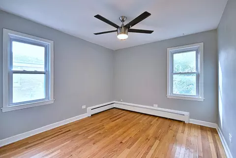 Bedroom - 8233 Lake St, River Forest, IL 60305 photo 2 of 4
