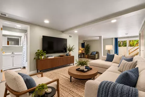 Living - 8 Washington Ct, Plainfield, IL 60544 photo 2 of 2