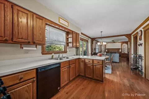 Kitchen - 765 Crest Dr, Cary, IL 60013 photo 2 of 2