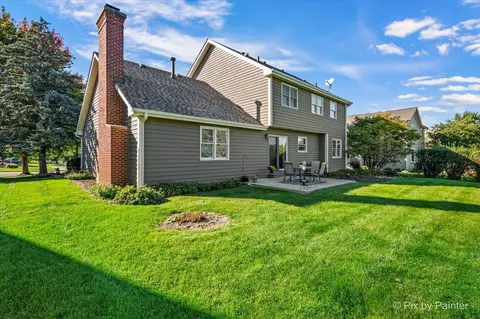 Exterior - 765 Crest Dr, Cary, IL 60013 photo 9 of 10