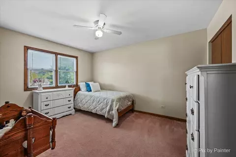 Bedroom - 765 Crest Dr, Cary, IL 60013 photo 5 of 6