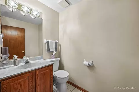 Bath - 765 Crest Dr, Cary, IL 60013 photo 1 of 3