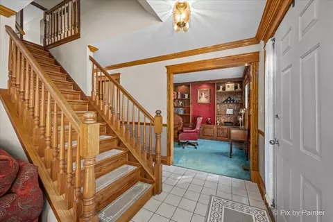Entry Way - 765 Crest Dr, Cary, IL 60013 photo 3 of 5