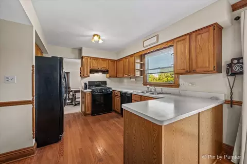 Kitchen - 765 Crest Dr, Cary, IL 60013 photo 1 of 2