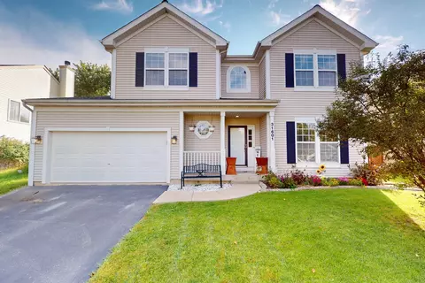 Exterior - 31601 N Pineview Blvd, Lakemoor, IL 60051 photo 1 of 5