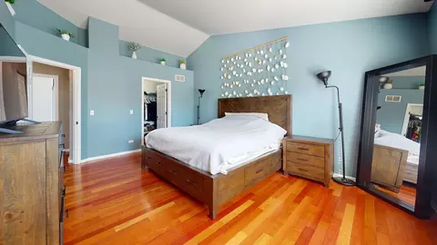Bedroom - 31601 N Pineview Blvd, Lakemoor, IL 60051 photo 2 of 5