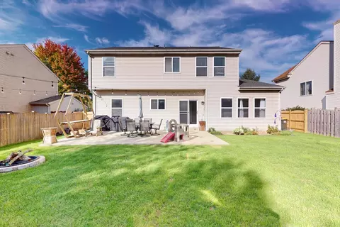 Exterior - 31601 N Pineview Blvd, Lakemoor, IL 60051 photo 2 of 5