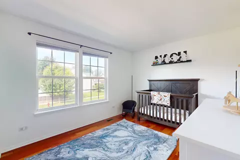 Bedroom - 31601 N Pineview Blvd, Lakemoor, IL 60051 photo 5 of 5