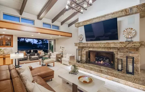 Living - 187 Cherry Ave #-, Carlsbad, CA 92008 photo 5 of 5