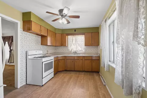 Kitchen - 2921 S 10th Ave, Broadview, IL 60155 photo 1 of 2