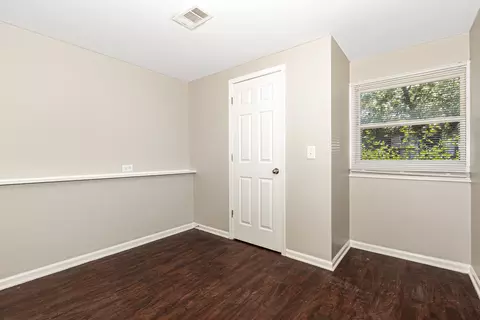 Bedroom - 3510 Chestnut Dr, Hazel Crest, IL 60429 photo 4 of 5