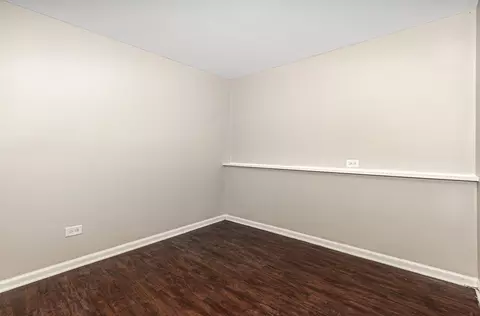Bedroom - 3510 Chestnut Dr, Hazel Crest, IL 60429 photo 5 of 5