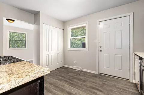 Entry Way - 3510 Chestnut Dr, Hazel Crest, IL 60429 photo 1 of 1