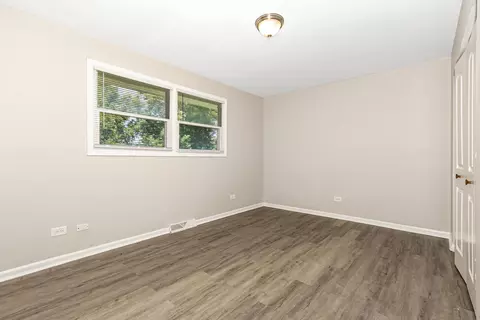 Bedroom - 3510 Chestnut Dr, Hazel Crest, IL 60429 photo 1 of 5