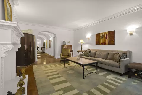 Living - 222 E Chestnut St #5B, Chicago, IL 60611 photo 3 of 3