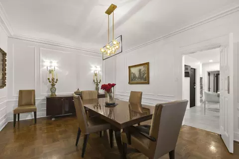 Dining - 222 E Chestnut St #5B, Chicago, IL 60611 photo 1 of 2
