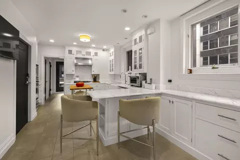 Kitchen - 222 E Chestnut St #5B, Chicago, IL 60611 photo 1 of 3
