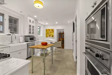 Kitchen - 222 E Chestnut St #5B, Chicago, IL 60611 photo 3 of 3