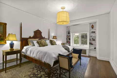 Bedroom - 222 E Chestnut St #5B, Chicago, IL 60611 photo 2 of 2