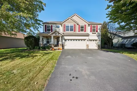 250 Sparrow Dr, Woodstock, IL 60098