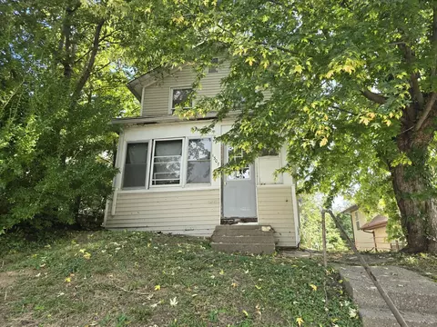 1307 Leclaire St, Davenport, IA 52803