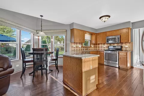 Kitchen - 2214 Stonehaven Dr, Plainfield, IL 60586 photo 5 of 5