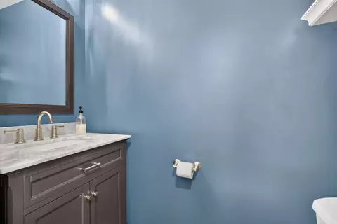 Bath - 2214 Stonehaven Dr, Plainfield, IL 60586 photo 1 of 5