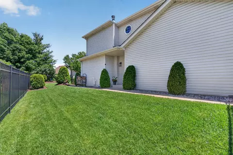 Exterior - 2214 Stonehaven Dr, Plainfield, IL 60586 photo 8 of 8