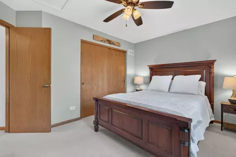 Bedroom - 2214 Stonehaven Dr, Plainfield, IL 60586 photo 4 of 6