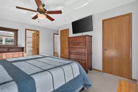 Bedroom - 2214 Stonehaven Dr, Plainfield, IL 60586 photo 6 of 6