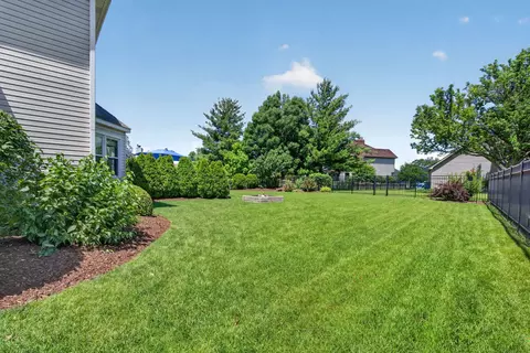 Exterior - 2214 Stonehaven Dr, Plainfield, IL 60586 photo 6 of 8