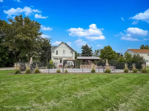 Exterior - 22633 W Main St, Plainfield, IL 60544 photo 5 of 5