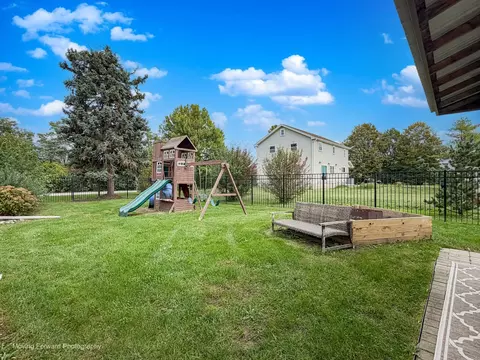 Exterior - 22633 W Main St, Plainfield, IL 60544 photo 4 of 5