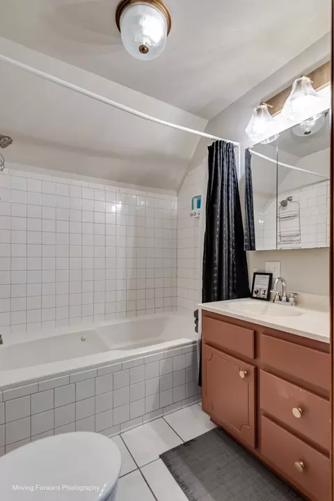 Bath - 22633 W Main St, Plainfield, IL 60544 photo 3 of 3