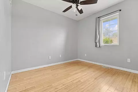 Bedroom - 414 Travis Dr, Carlock, IL 61725 photo 3 of 5