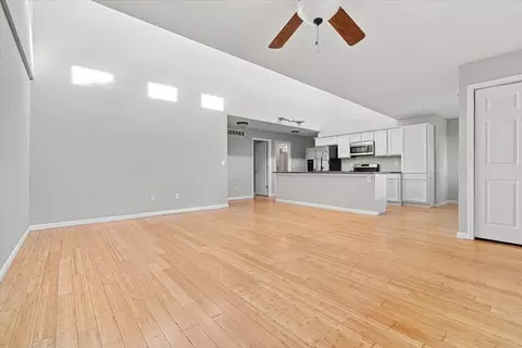 Living - 414 Travis Dr, Carlock, IL 61725 photo 1 of 3
